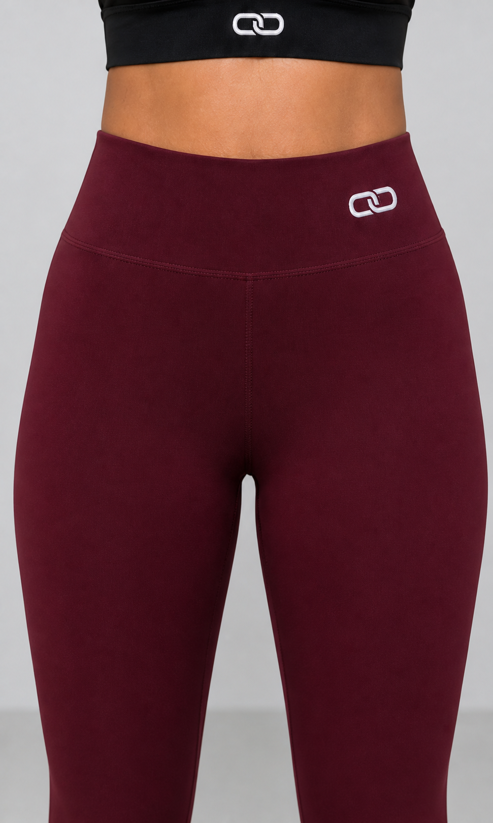 OOMEL Flexline Sculpt Flare Leggings close-up detail