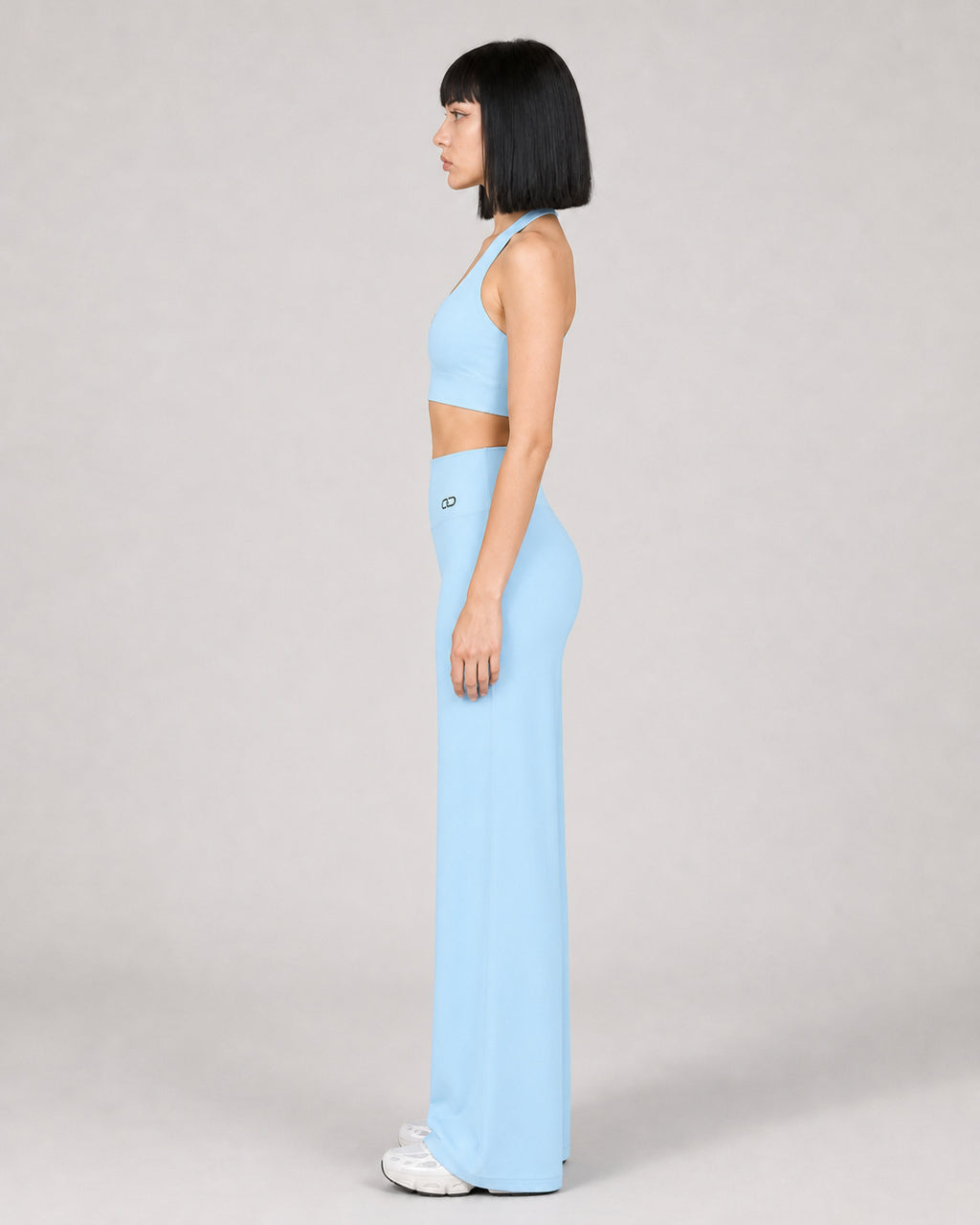 OOMEL CloudMotion Halter Wide-Leg Training Set — Side