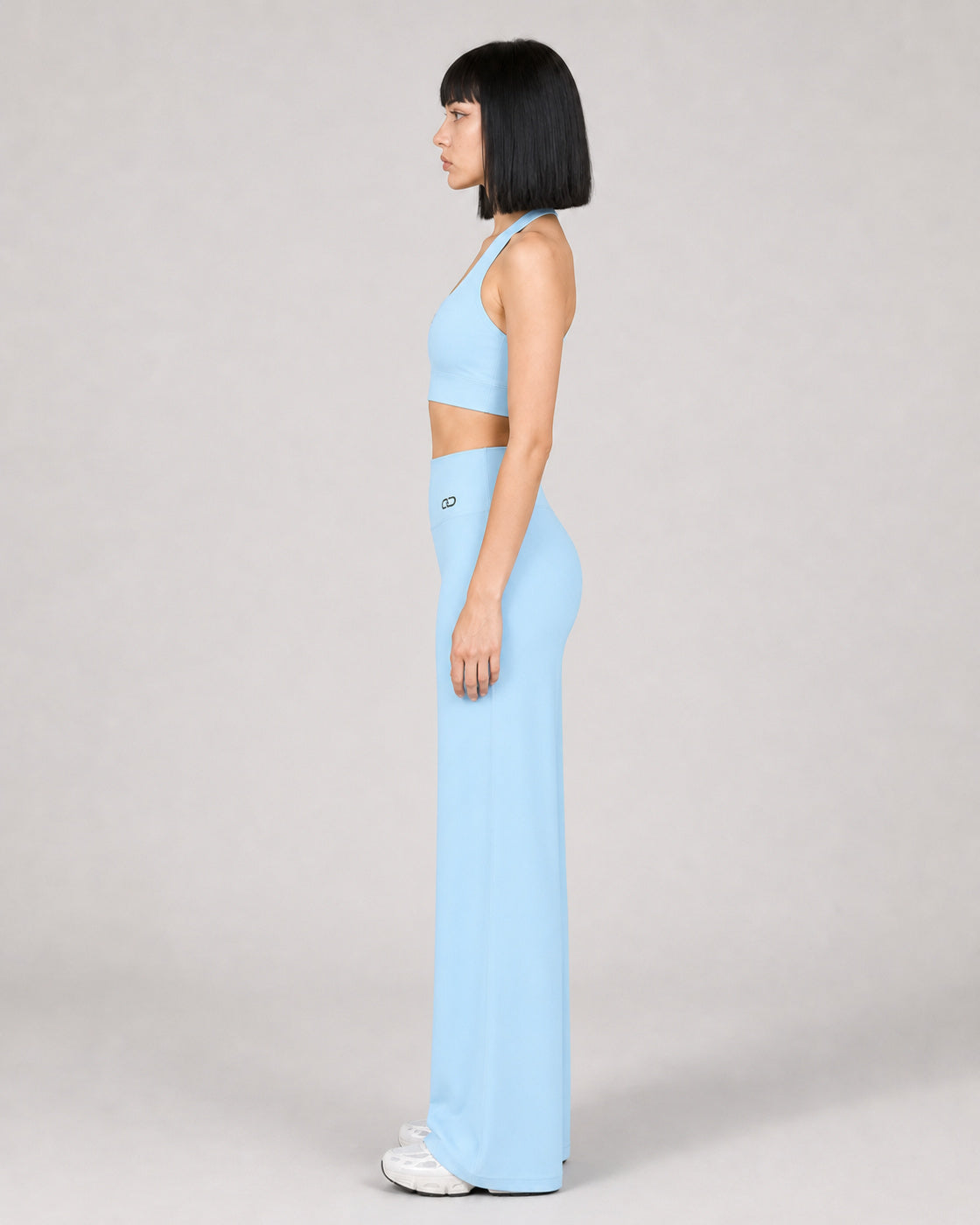 OOMEL CloudMotion Halter Wide-Leg Training Set — Side