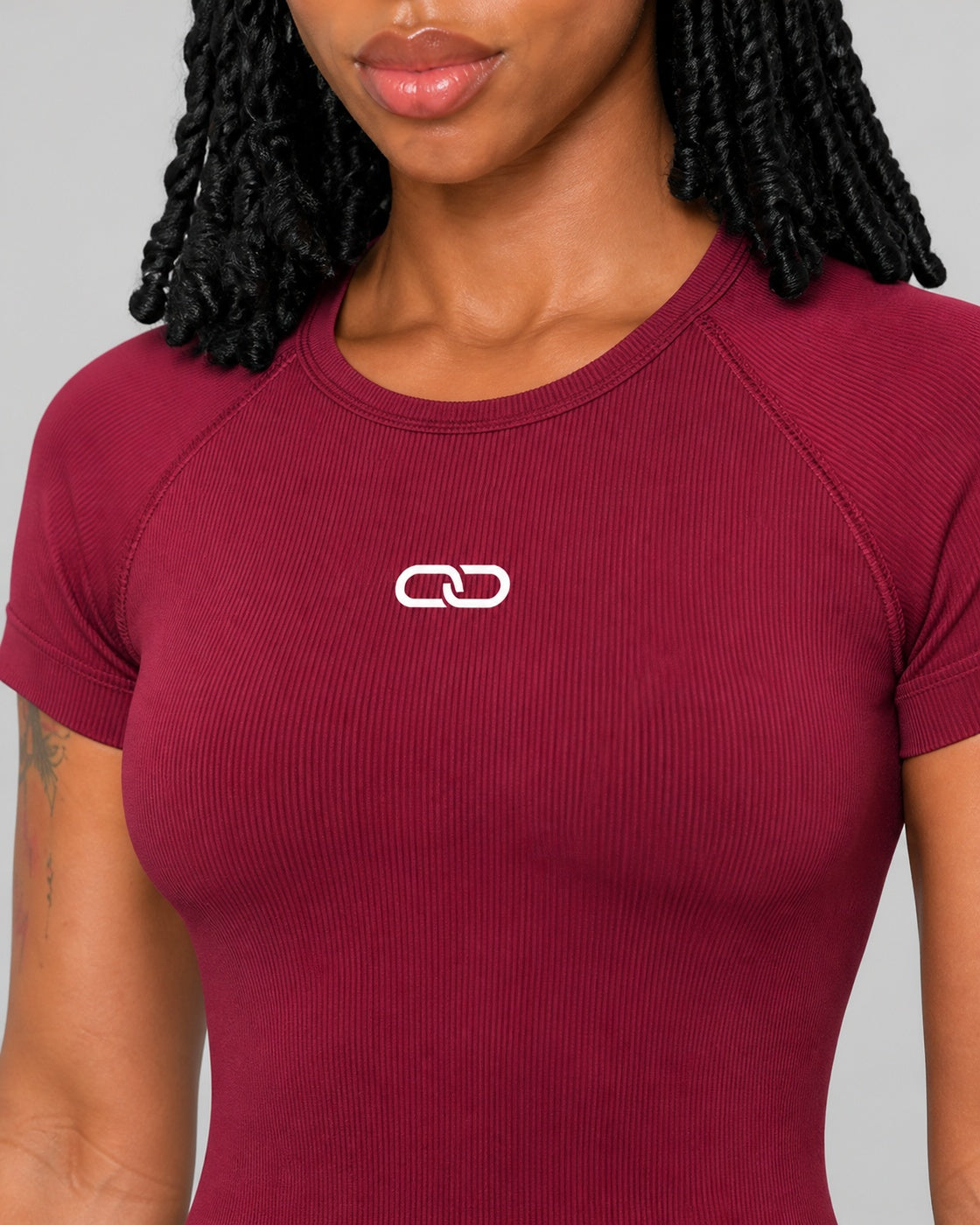 OOMEL CoreMotion burgundy detail