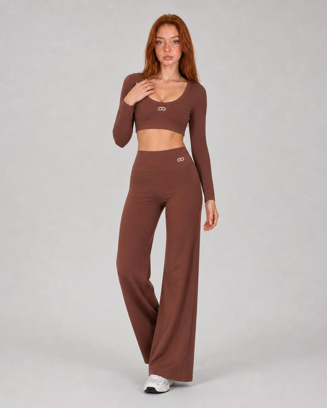 OOMEL CloudForm Long-Sleeve Wide-Leg Training Set — Full body