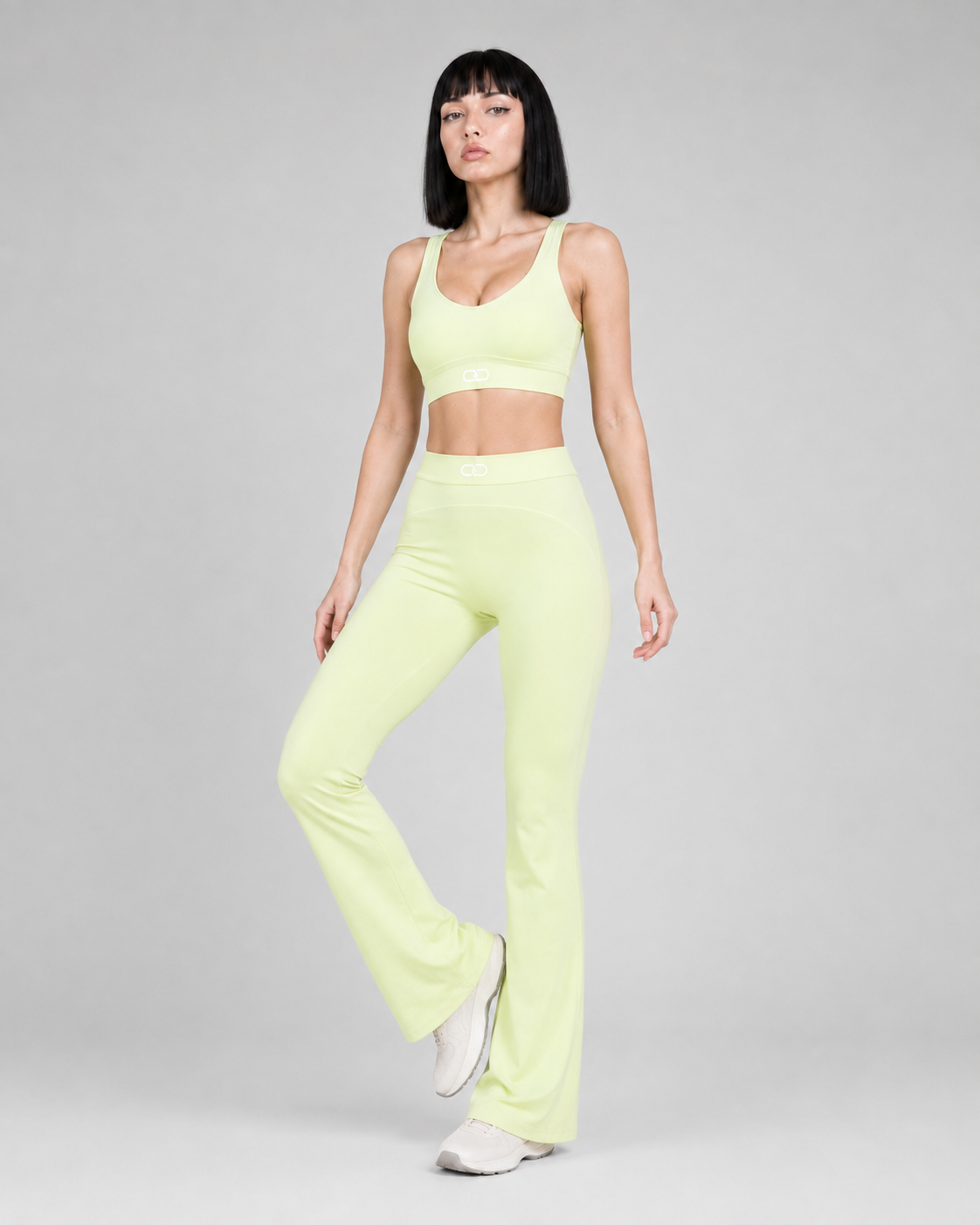 OOMEL full-body fitness pose